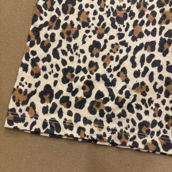 GAP Women’s Short Sleeve Favorite Tee Cheetah/Leopard Print Size XL New With Tag - Picture 2 of 9